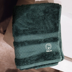 La serviette de bain toute douce en coton bio | Vert émeraude