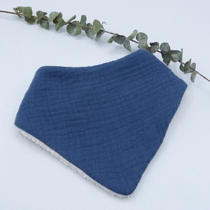 Bavoir bandana Gaspard en coton biologique - bleu